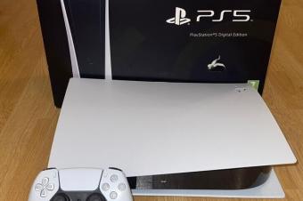 Sony PlayStation 5 PS5 825GB